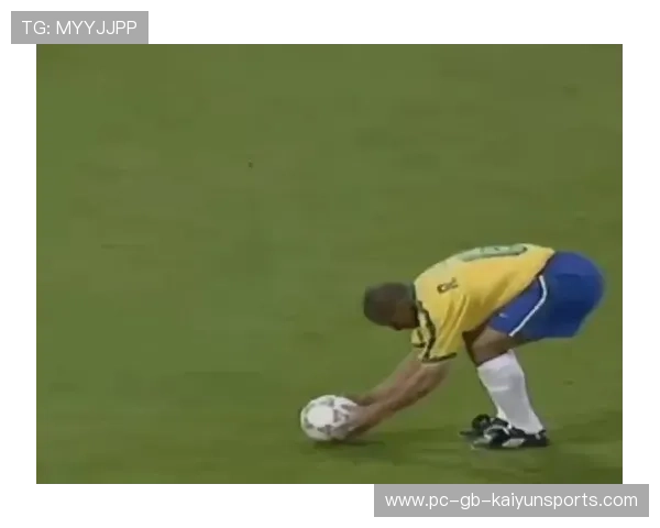 卡洛斯边路任意球速度刁钻:速度与精准的极致对决